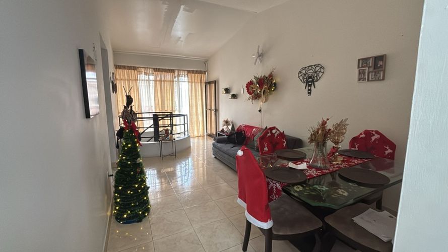 Casa de 7 alcobas en venta en Candelaria, 218 m² · foto 12 de 24