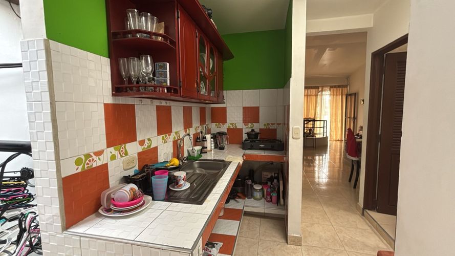 Casa de 7 alcobas en venta en Candelaria, 218 m² · foto 13 de 24
