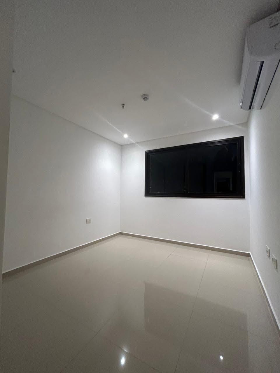 Amplio dpto de 1 dormitorio Barrio Las Mercedes — foto 3