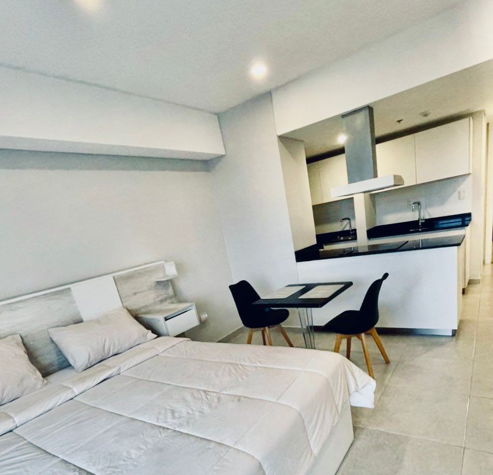 EN ALQUILER  Departamento Monoambiente Amoblado – Ycuá Satí — foto 3