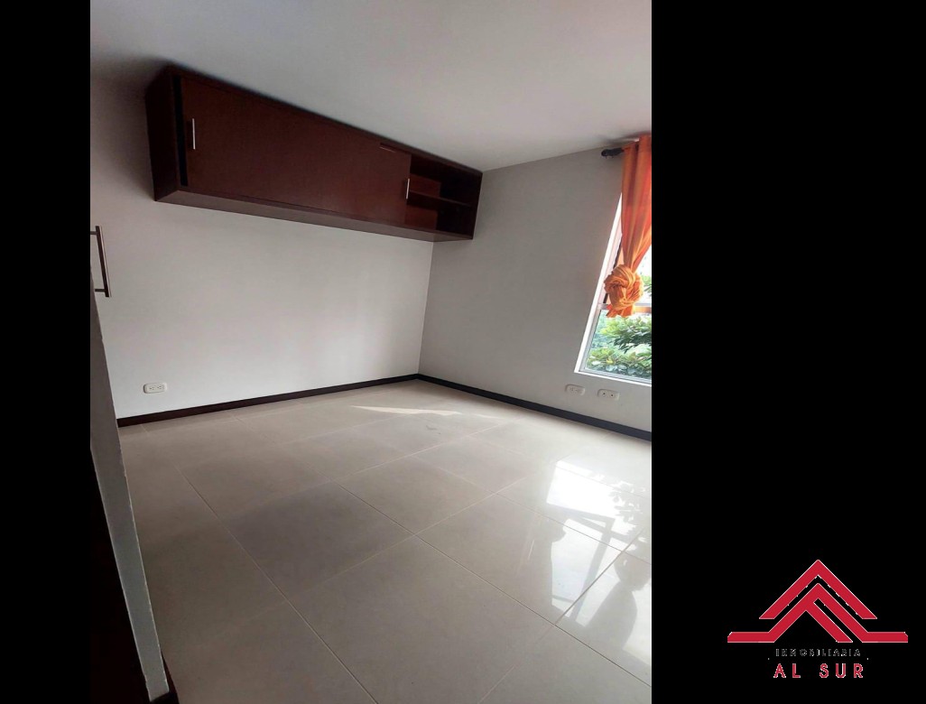 Apartment for sale in Loma De San Julian, Medellín 5