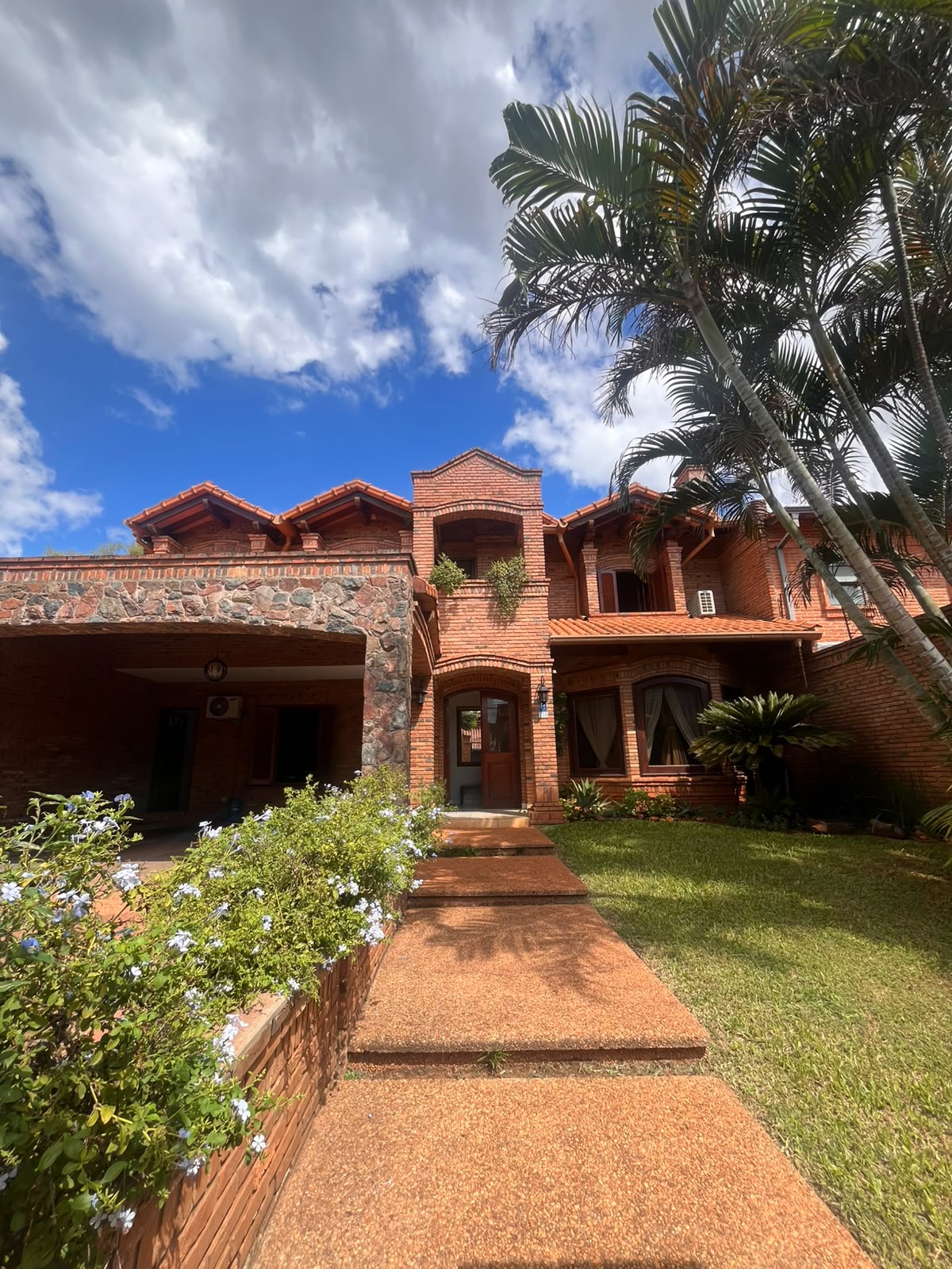 Casa en alquiler en Las Lomas, Asunción — foto 2