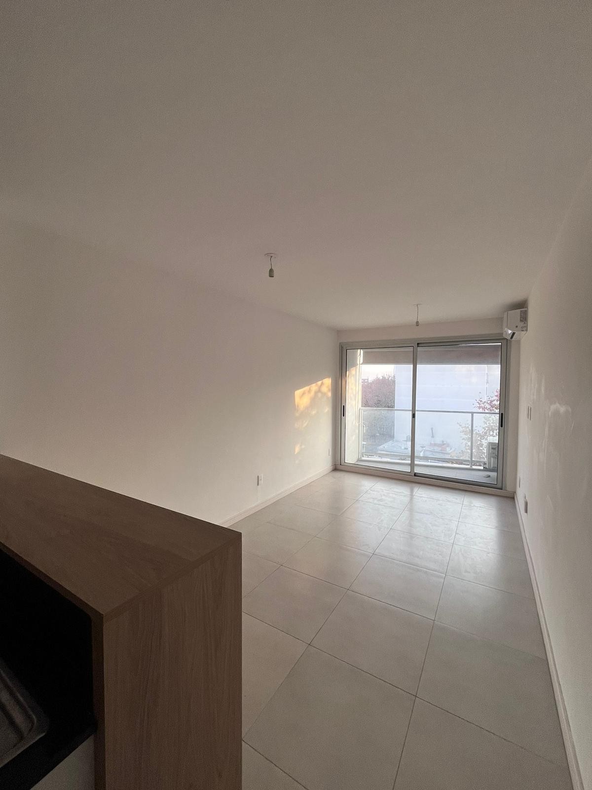 Alquiler Apartamento De 2 Dormitorios En Cordón Sur