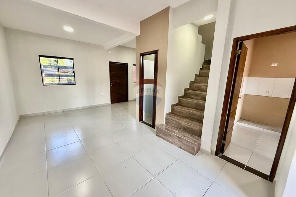 Exclusivo Dúplex a Estrenar en Luque - Laurelty: Su Nuevo Hogar de Lujo y Confort. — foto 2