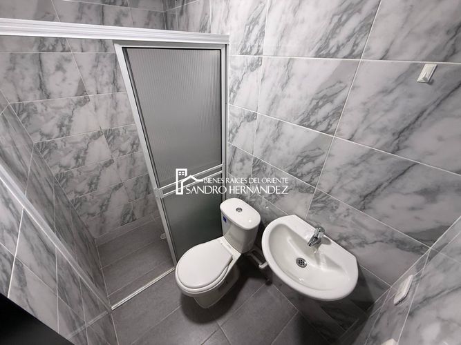 Casa de 10 alcobas en venta en El Tejar, Bucaramanga, 174 m² · foto 7 de 24