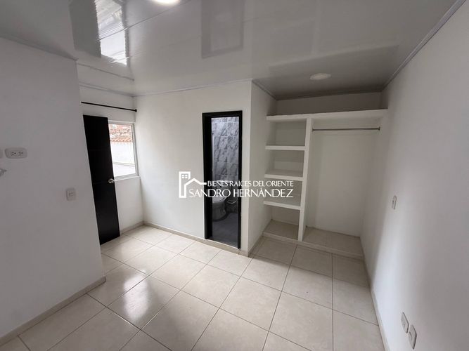 Casa de 10 alcobas en venta en El Tejar, Bucaramanga, 174 m² · foto 11 de 24