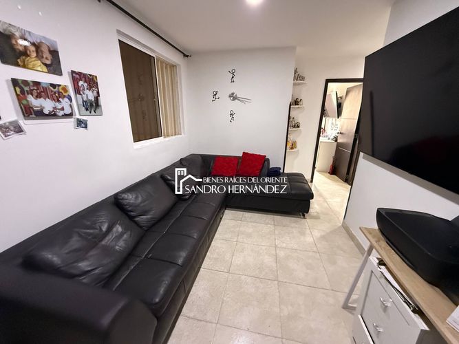 Casa de 10 alcobas en venta en El Tejar, Bucaramanga, 174 m² · foto 15 de 24