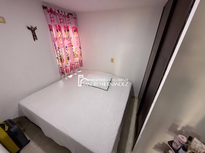 Casa de 10 alcobas en venta en El Tejar, Bucaramanga, 174 m² · foto 18 de 24