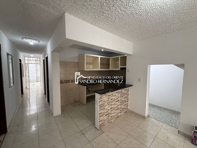 Casa de 10 alcobas en venta en El Tejar, Bucaramanga, 174 m² · foto 23 de 24