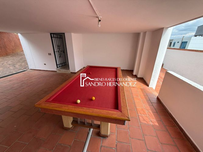 Casa de 5 alcobas en venta en Lagos Del Cacique, Bucaramanga, 432 m² · foto 7 de 20