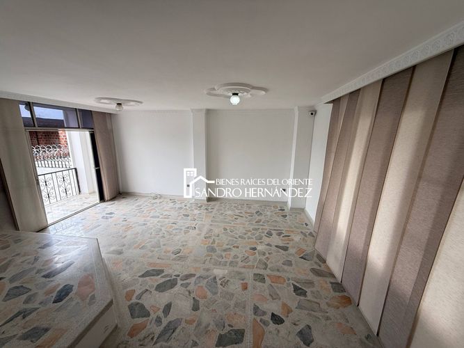 Casa de 5 alcobas en venta en Lagos Del Cacique, Bucaramanga, 432 m² · foto 10 de 20