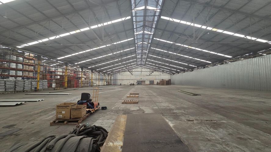 Bodega en arriendo en Salomia, Cali, 4200 m² · foto 9 de 24