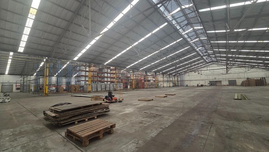 Bodega en arriendo en Salomia, Cali, 4200 m² · foto 7 de 24