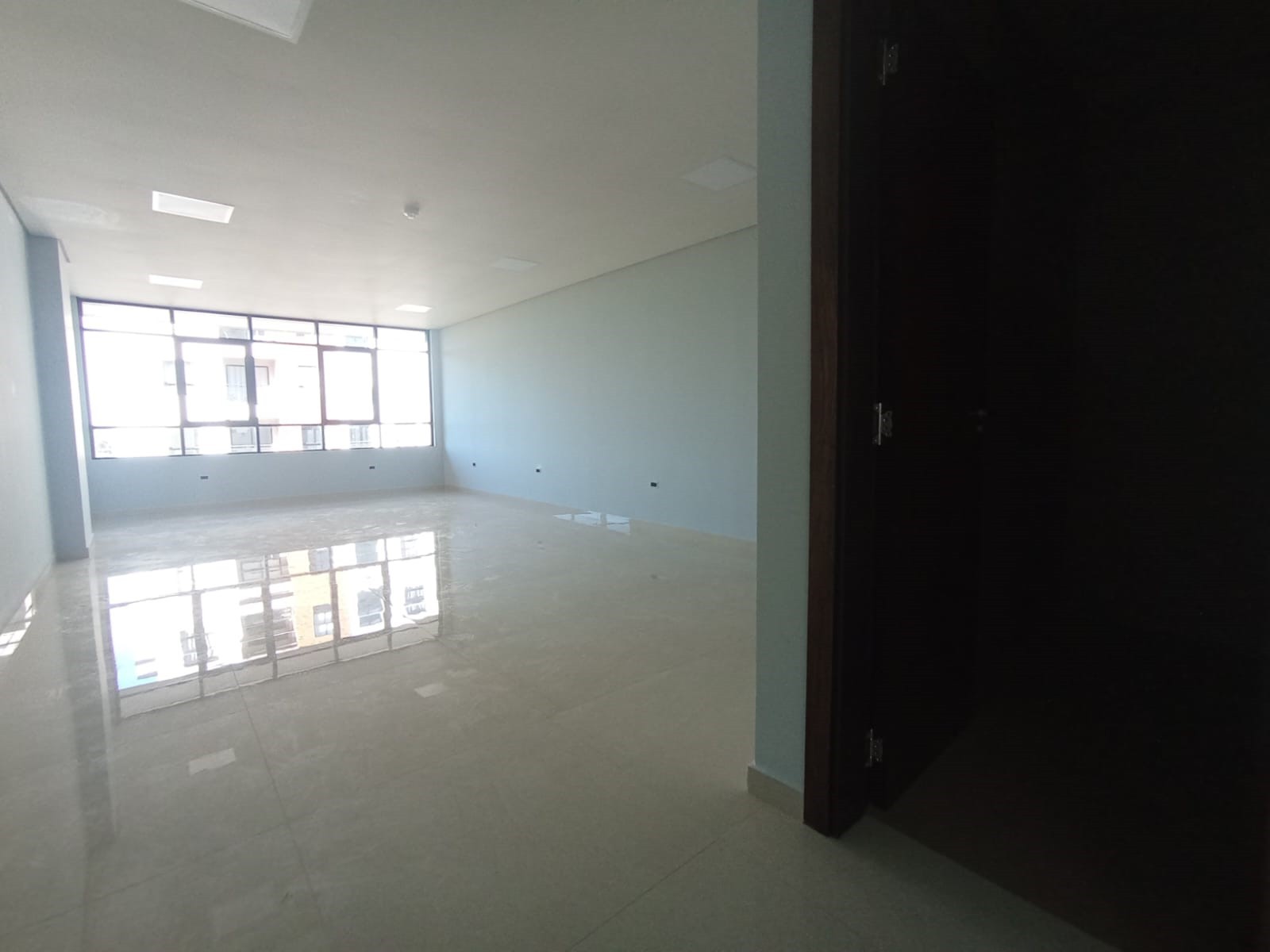 ALQUILO OFICINA A ESTRENAR– EDIFICIO DIAGONAL 74 — foto 3