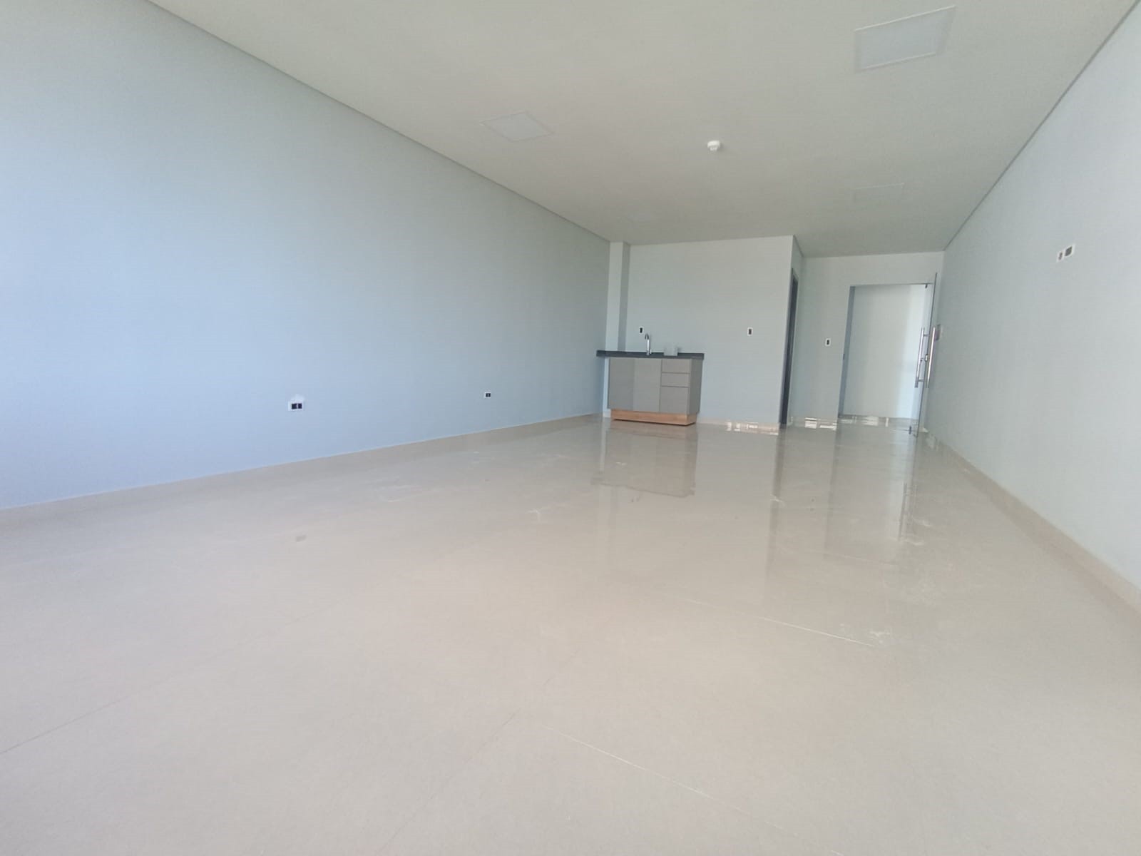 ALQUILO OFICINA A ESTRENAR– EDIFICIO DIAGONAL 74 — foto 2