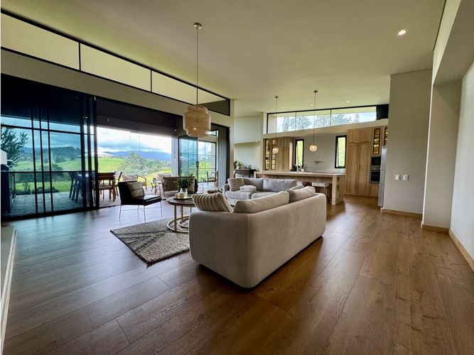 Casa de 3 alcobas en venta en Pantanillo, El Retiro, 333 m² · foto 3 de 20