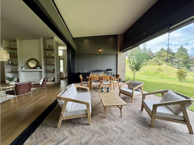Casa de 3 alcobas en venta en Pantanillo, El Retiro, 333 m² · foto 4 de 20