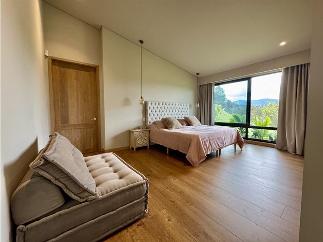 Casa de 3 alcobas en venta en Pantanillo, El Retiro, 333 m² · foto 9 de 20