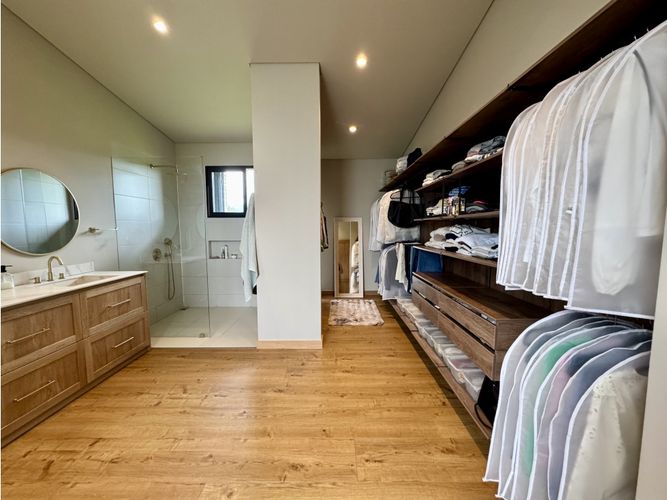 Casa de 3 alcobas en venta en Pantanillo, El Retiro, 333 m² · foto 10 de 20