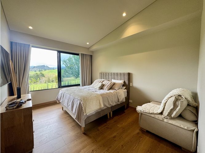 Casa de 3 alcobas en venta en Pantanillo, El Retiro, 333 m² · foto 15 de 20