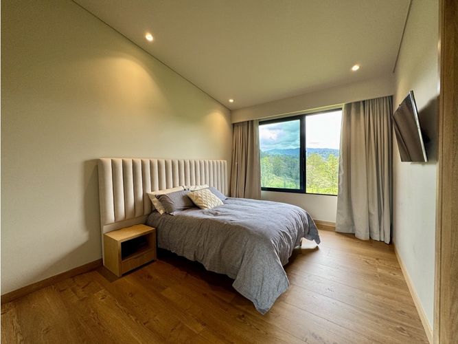 Casa de 3 alcobas en venta en Pantanillo, El Retiro, 333 m² · foto 17 de 20