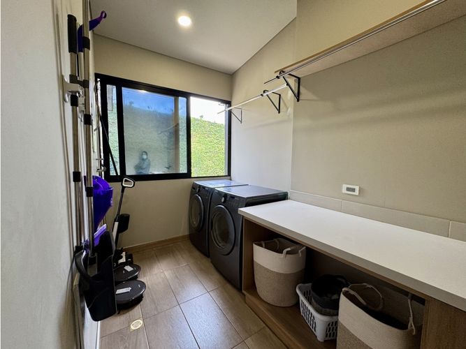 Casa de 3 alcobas en venta en Pantanillo, El Retiro, 333 m² · foto 18 de 20