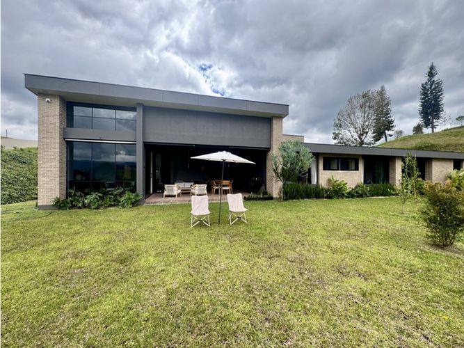 Casa de 3 alcobas en venta en Pantanillo, El Retiro, 333 m² · foto 19 de 20