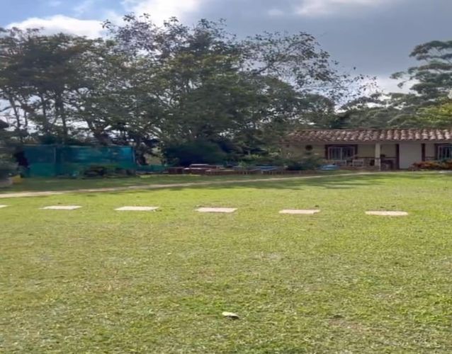 Casa de 5 alcobas en arriendo en Mesa De Los Santos, Piedecuesta · foto 13 de 24