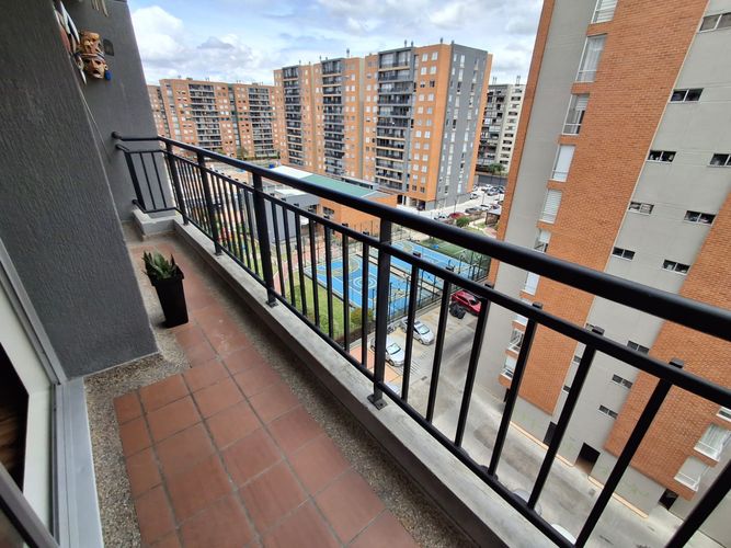 Apartamento de 3 alcobas en venta en Gran Granada, Bogotá, 85 m² · foto 4 de 24