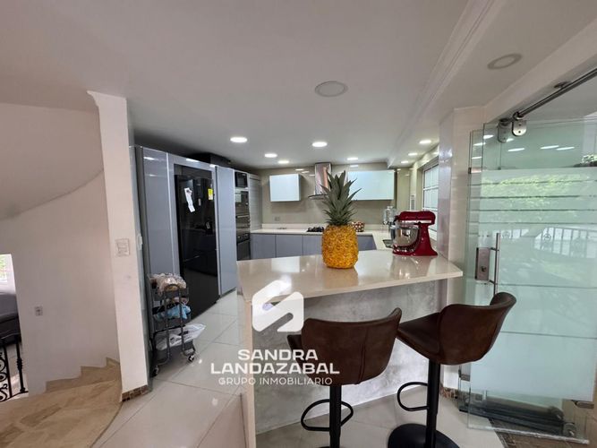 Casa de 4 alcobas en venta en Cañaveral, Floridablanca, 340 m² · foto 8 de 24
