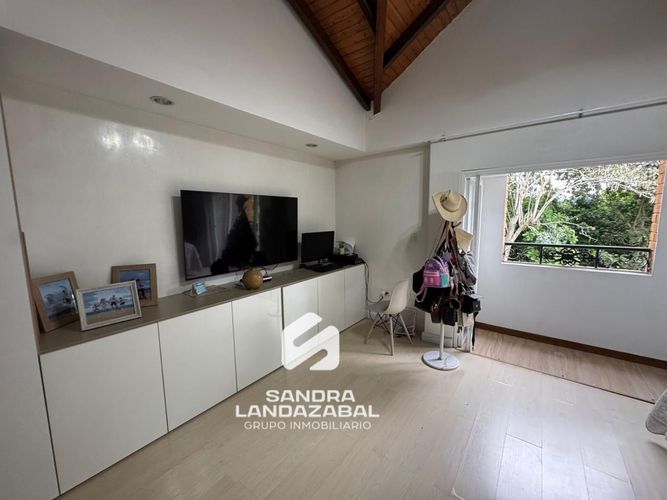Casa de 4 alcobas en venta en Cañaveral, Floridablanca, 340 m² · foto 13 de 24