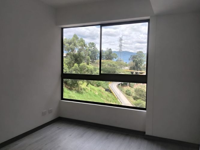 Apartamento de 3 alcobas en venta en El Poblado, Medellín, 76 m² · foto 17 de 20