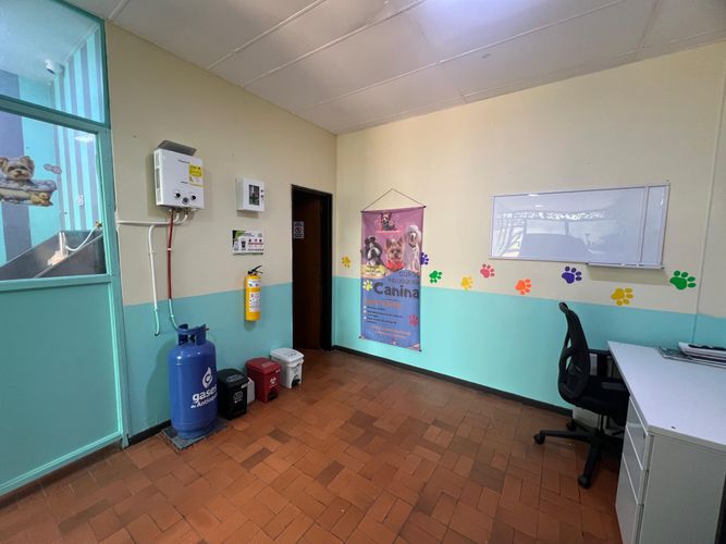 Local en arriendo en Los Colores, Medellín, 35 m² · foto 9 de 20