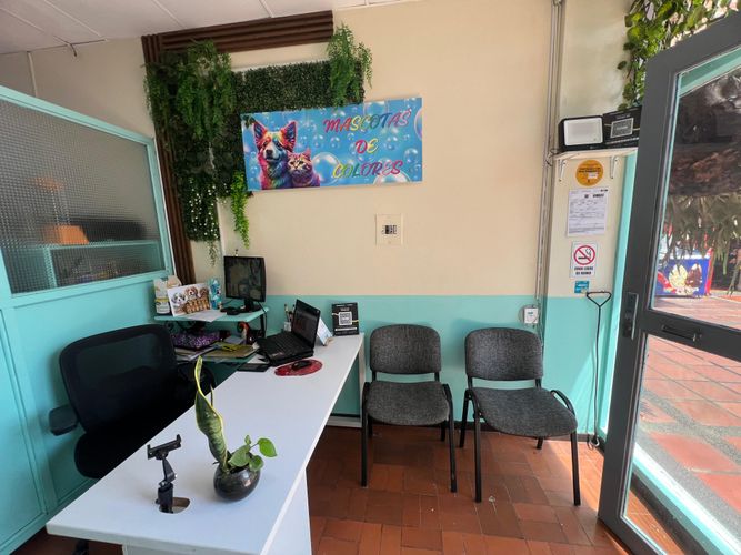 Local en arriendo en Los Colores, Medellín, 35 m² · foto 17 de 20