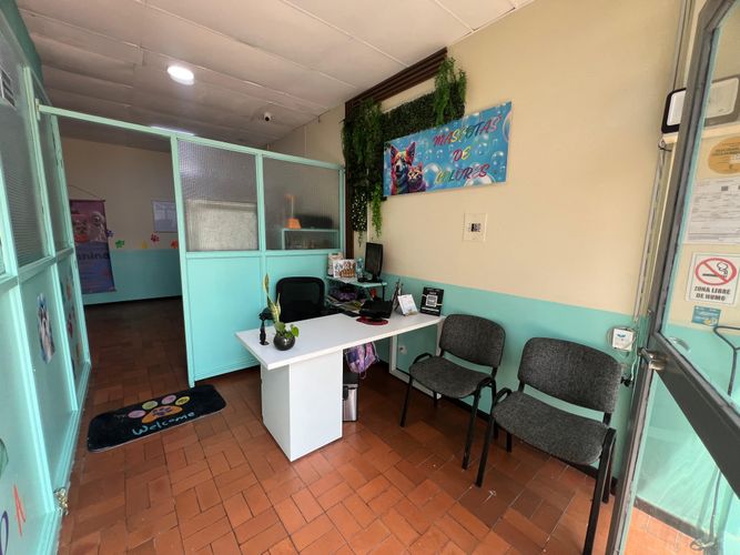 Local en arriendo en Los Colores, Medellín, 35 m² · foto 20 de 20