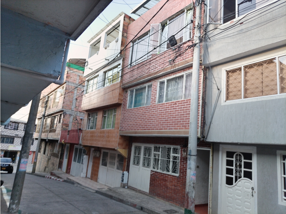 Casa en venta en Santa Librada, Bogotá · foto 16 de 24