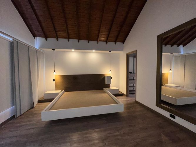 Casa de 3 alcobas en venta en El Poblado, Medellín, 216 m² · foto 10 de 20