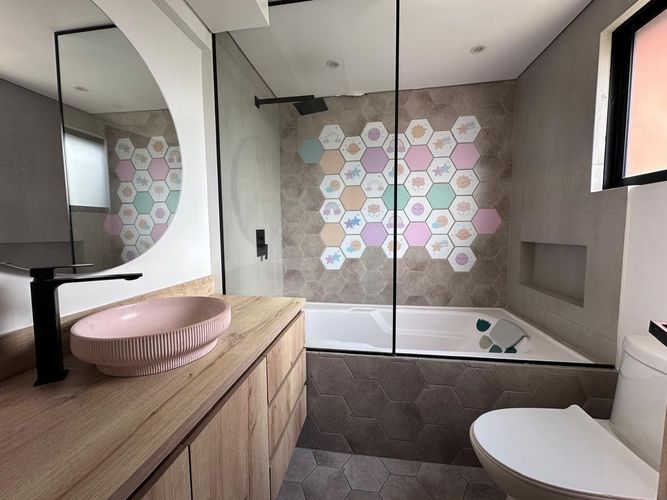 Casa de 3 alcobas en venta en El Poblado, Medellín, 216 m² · foto 18 de 20