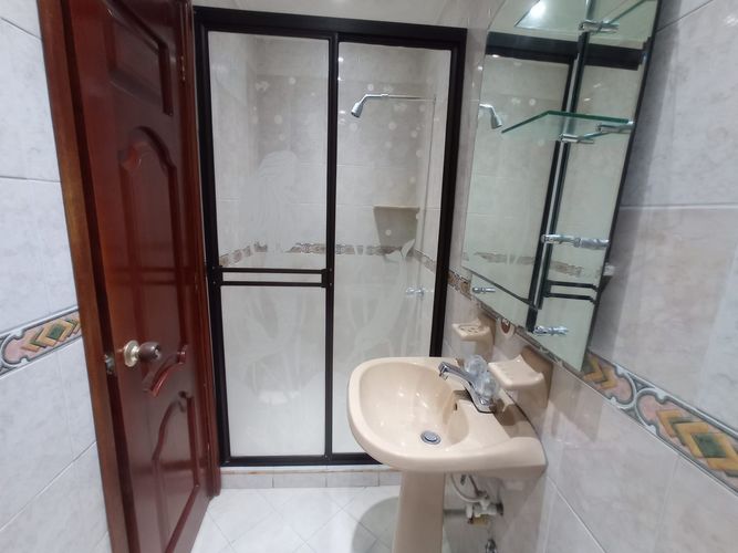 Casa de 5 alcobas en venta en La Florida, Bello, 110 m² · foto 4 de 24