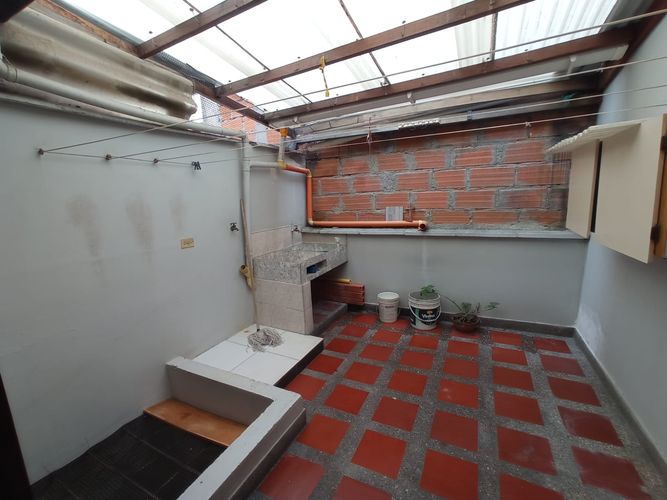 Casa de 5 alcobas en venta en La Florida, Bello, 110 m² · foto 21 de 24
