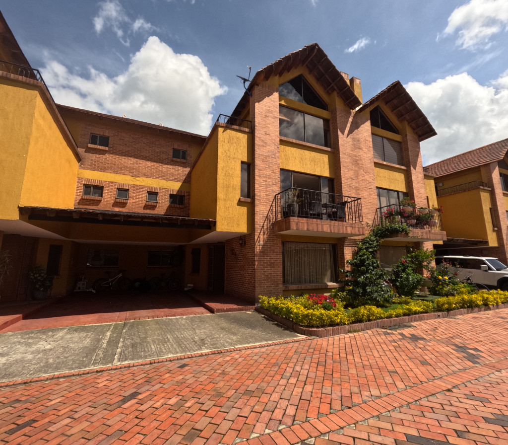Casa en Arriendo en La Estrella, Chía