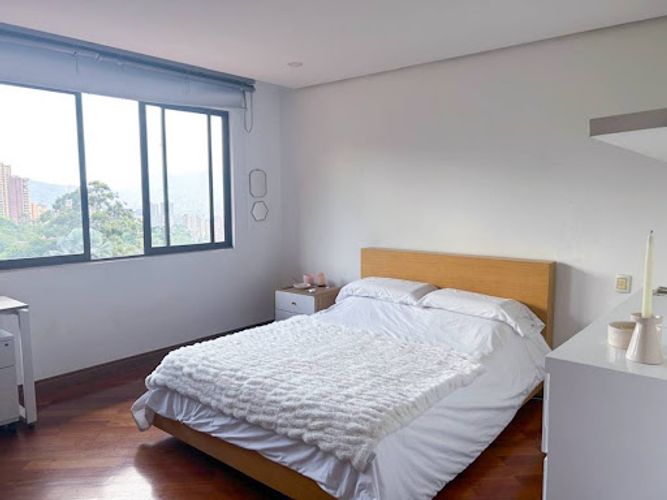 Apartamento de 3 alcobas en venta en Las Lomas No.2, Medellín, 308 m² · foto 19 de 24