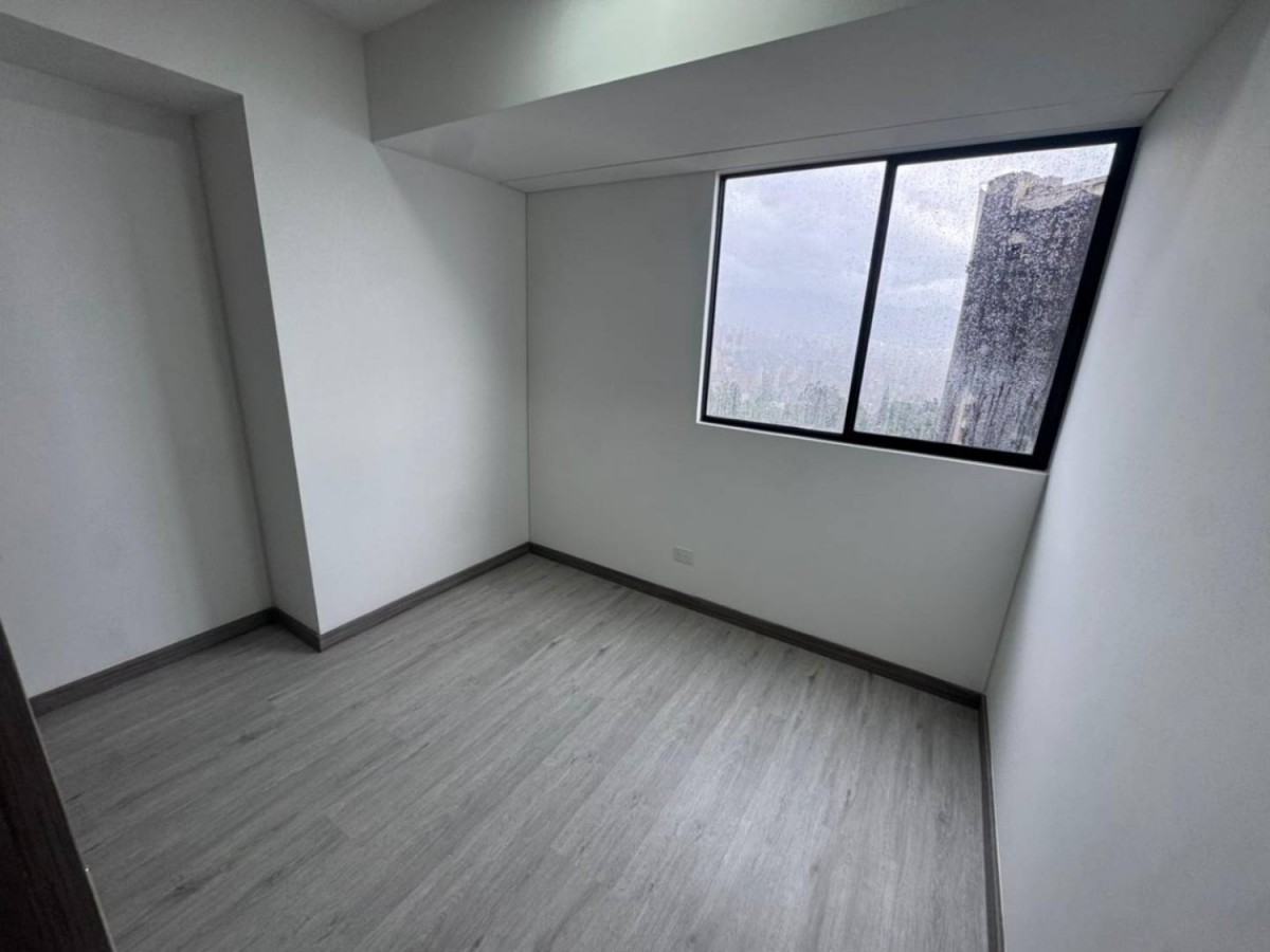 Apartamento en arriendo en Las Palmas, Medellín · foto 2 de 15