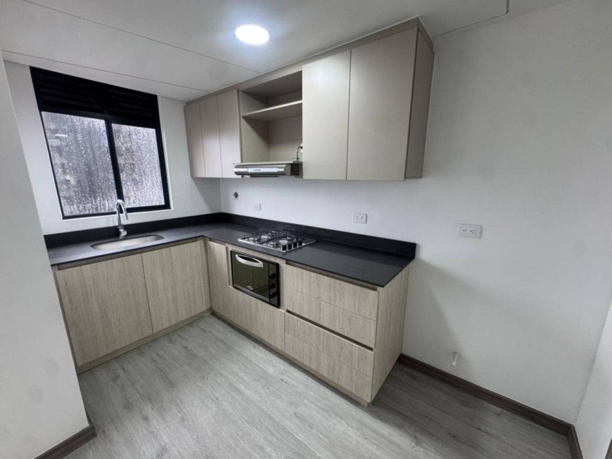 Apartamento en arriendo en Las Palmas, Medellín · foto 3 de 15