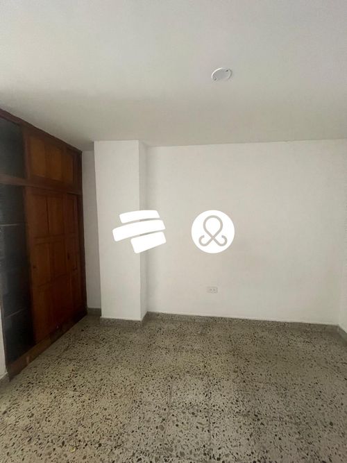 Edificio en venta en Laureles, Medellín, 950 m² · foto 10 de 17
