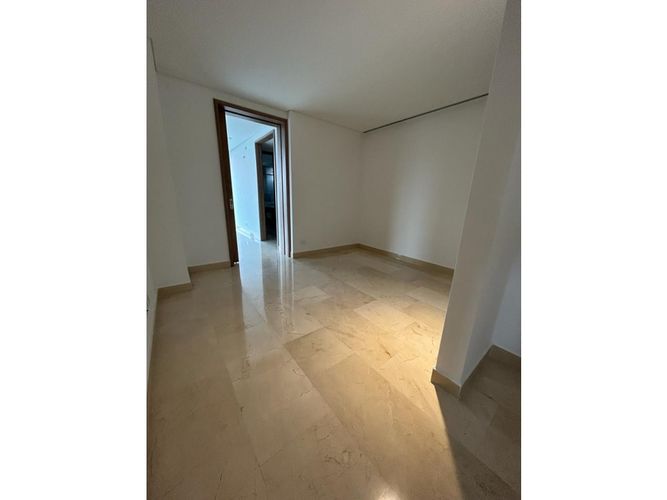 Apartamento de 3 alcobas en venta en Ciudad Jardin, Cali, 150 m² · foto 15 de 24