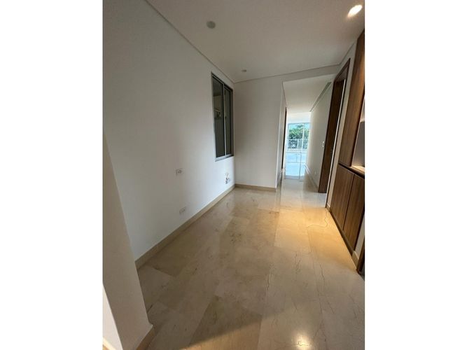 Apartamento de 3 alcobas en venta en Ciudad Jardin, Cali, 150 m² · foto 16 de 24
