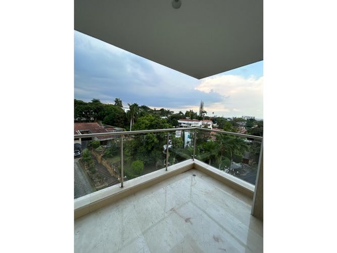 Apartamento de 3 alcobas en venta en Ciudad Jardin, Cali, 150 m² · foto 18 de 24