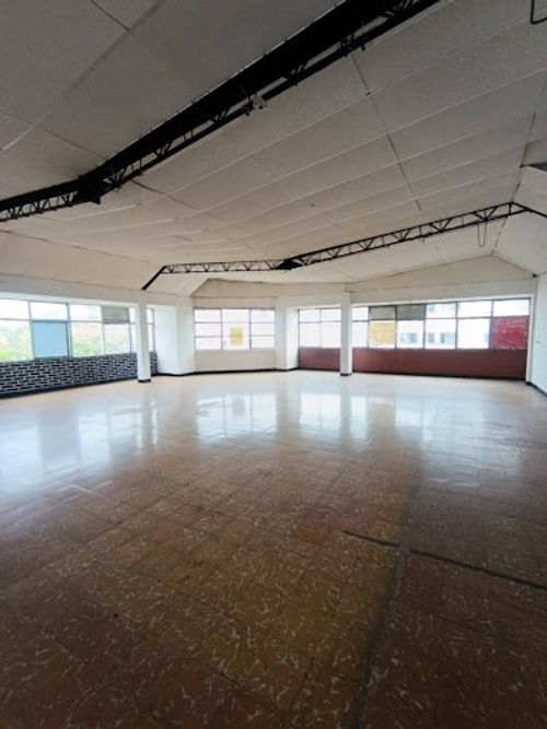 Local en arriendo en El Piloto, Cali, 150 m² · foto 8 de 21