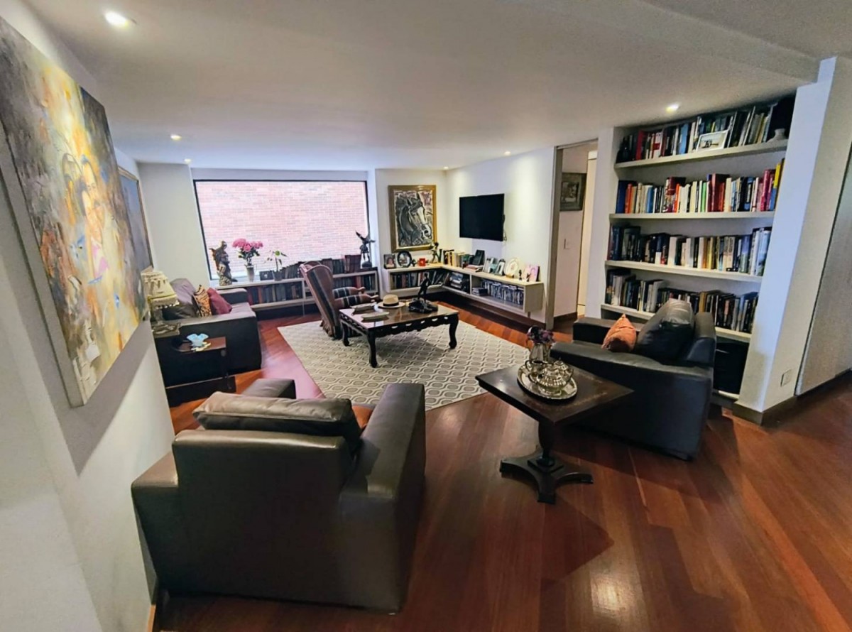 Apartamento en venta en El Refugio, Bogotá · foto 14 de 24